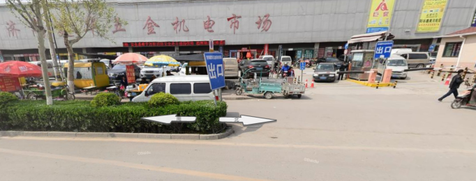 建華市場(chǎng)店?yáng)|門(mén)7-5號(hào)